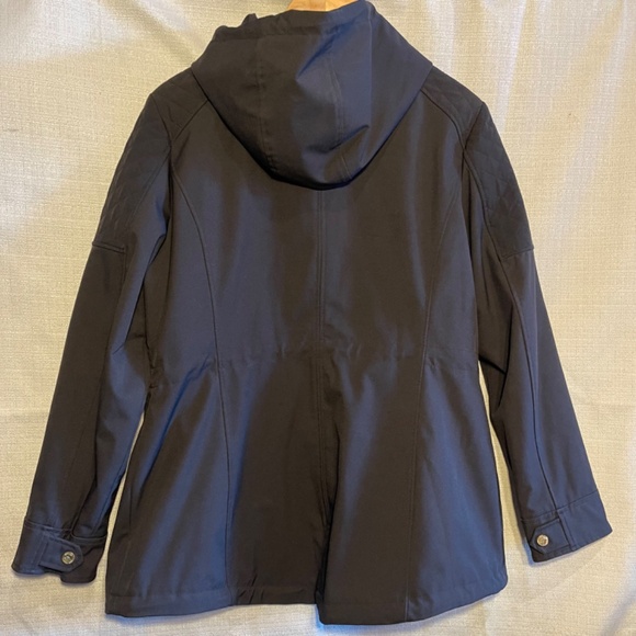 Black windbreaker jacket zip up with gold accents - Picture 3 of 16